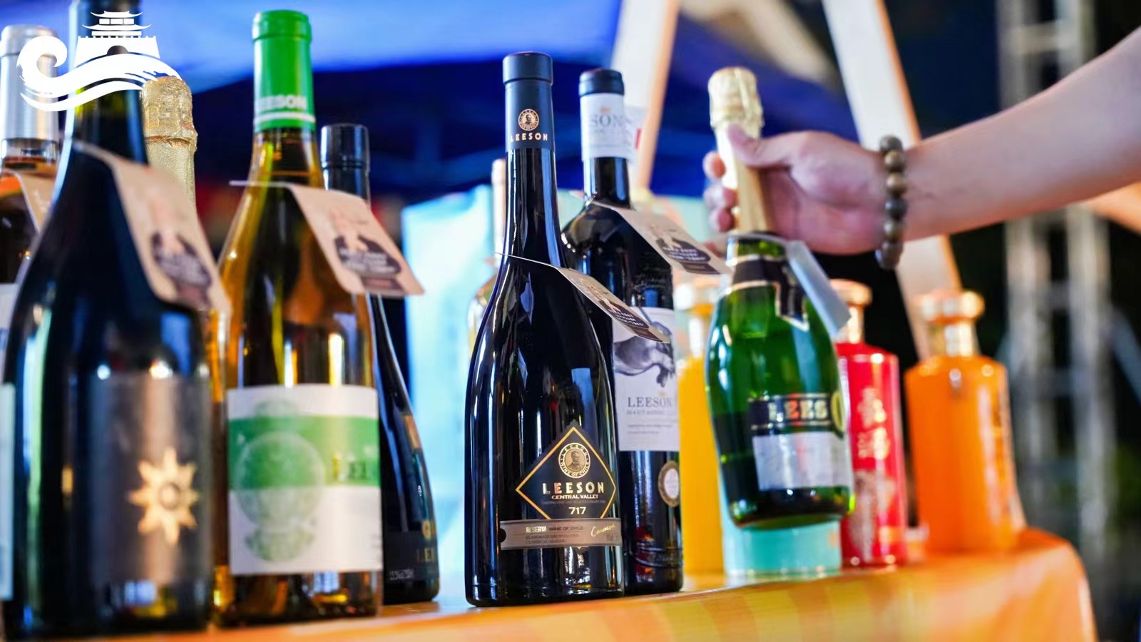 云仓酒庄蕾丝视频免费下载红酒：百款佳酿，品味世界葡萄酒文化